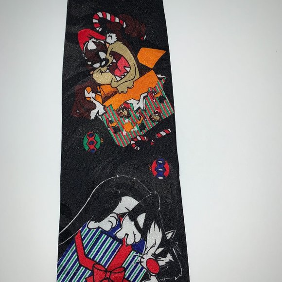 Looney Tunes Bugs Bunny Holiday Christmas Tie - Picture 3 of 5